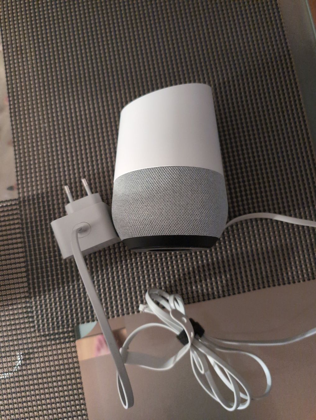 Google Casse acustiche: Google Home - Smart Speaker - Voice Assistant - White – Usato da uznach venduto da withoutname 1