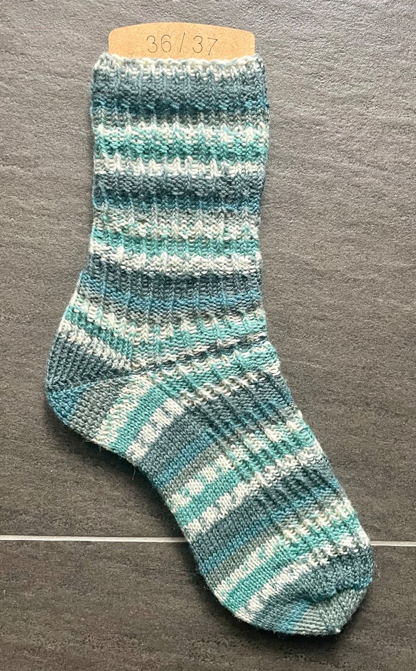 Calze: SOCKEN - WOLLSOCKEN - HANDGESTRICKT - GRÖSSE CA 36/37 – Nuovo (secondo la descrizione) da Buchs AG venduto da fischli610 1