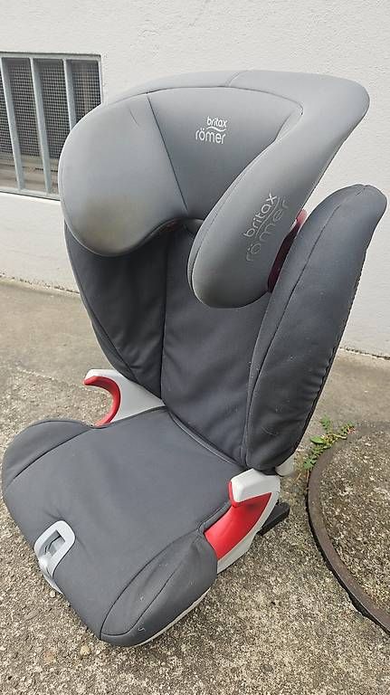 Seggiolini per auto: Kinderautositz Britax Römer – Usato da Buchs AG venduto da chratz5 2