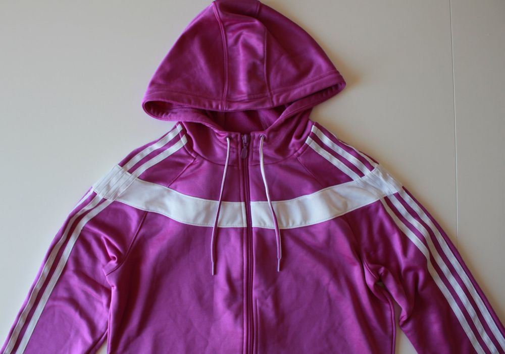 Adidas Vestes: Veste de sport Adidas t. 38-40 – D'occasion à Peseux par Gilloss 1