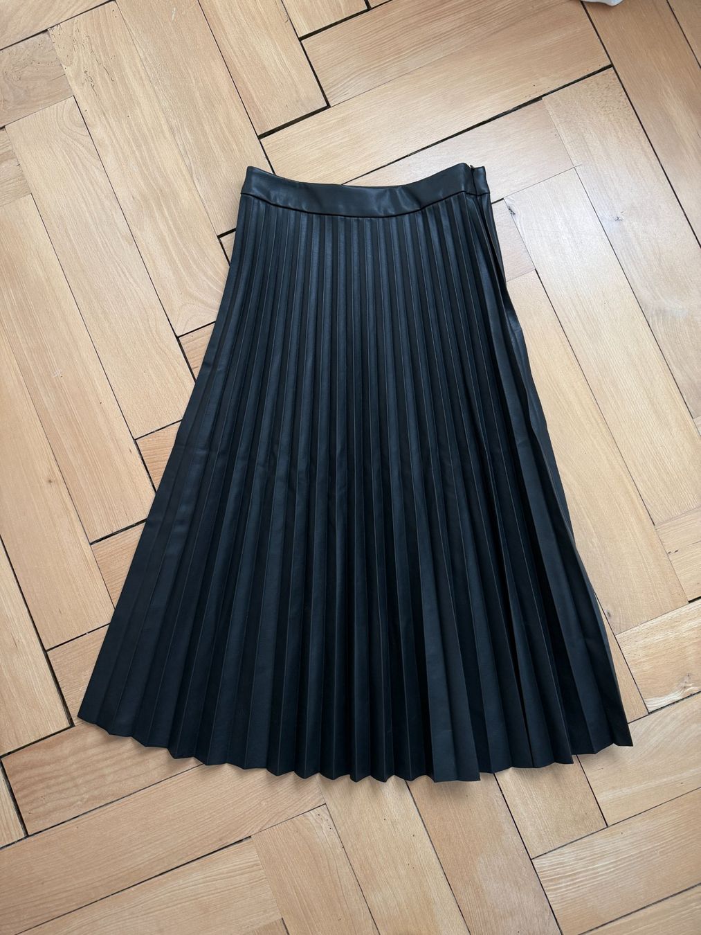 Tom Tailor Gonne: TOM TAILOR - Leder Plisseerock schwarz S – Usato da Zürich venduto da Diazaio