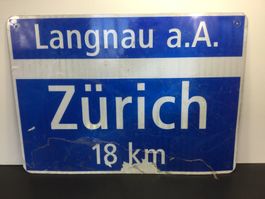 Altes Verkehr - Ortsschild Zürich Langnau a.A. 18 km