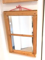 Altes Tannenholz-Fenster als Spiegel antik, Holznägel