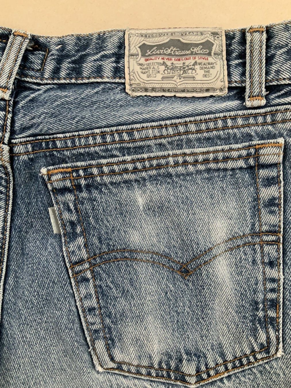 Levi's Jeans: Levi's Jeans 716 Silverstar Unisex – Gebraucht aus Wil SG von horizonte254 1