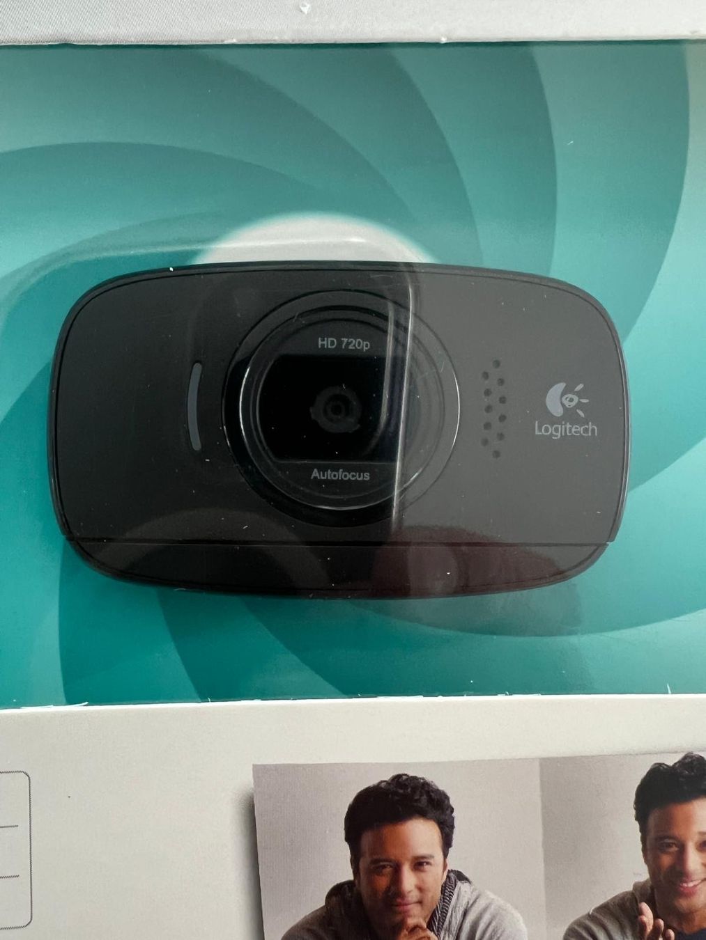 Logitech Webcam: Logitech HD Webcam C525 / Original / Schwarz – Nuovo e nell'imballaggio originale da stäfa venduto da Selina 1