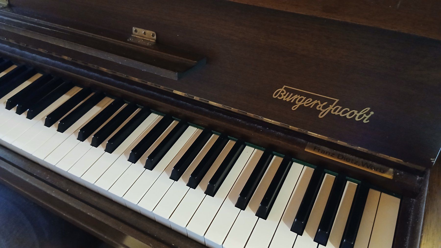 Strumenti musicali: Klavier Burger und Jacobi – Usato da Oberdorf SO venduto da dag_krz6 2