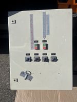 Steuerungsschaltschrank mit Hauptschalter für max 4 E-Motore