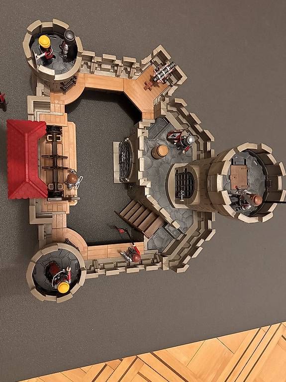 Spielzeuge: Ritterburg Playmobil – Gebraucht aus Zürich von Amanele 1