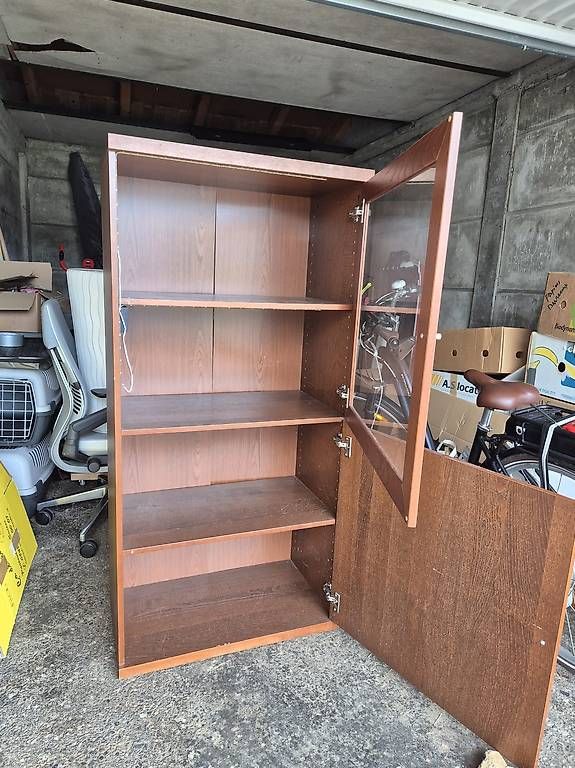Vetrine: Vitrine bois Ikea – Usato da St-Cergue venduto da djulien 1