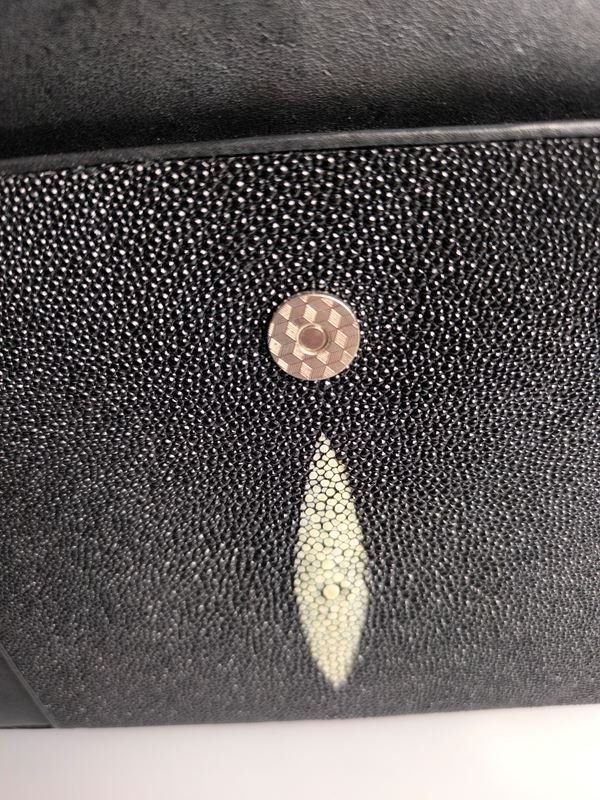 Borse da donna: Leder-Tasche ( Rochen ) – Usato da Rüti ZH venduto da Restwert_Rueti_ZH 6