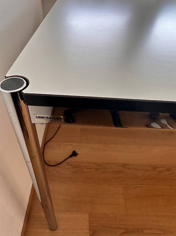 Schreibtische: USM Schreibtisch – Gebraucht aus Zürich von artflck 2