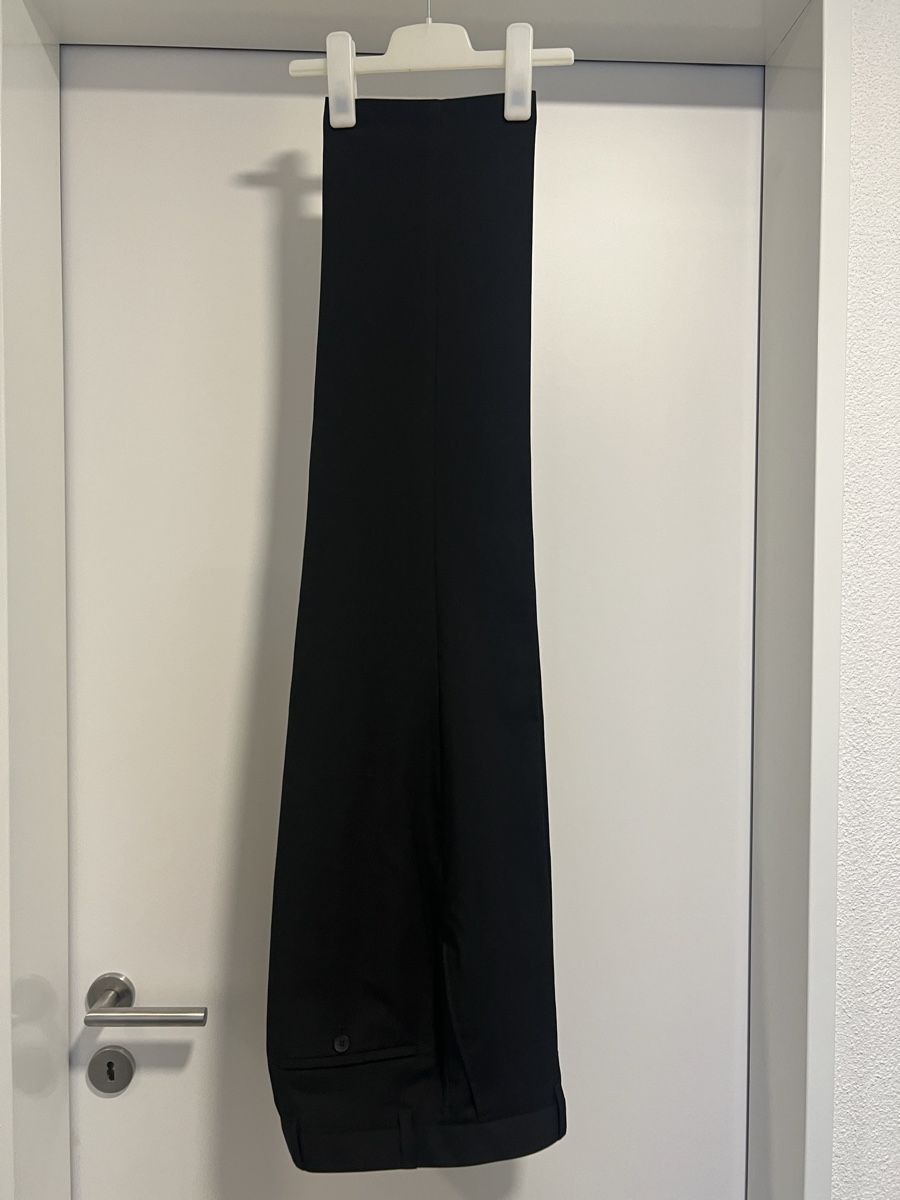 Pantaloni: Schwarze Anzugshose – Nuovo (secondo la descrizione) da Pfäffikon SZ venduto da pdroth