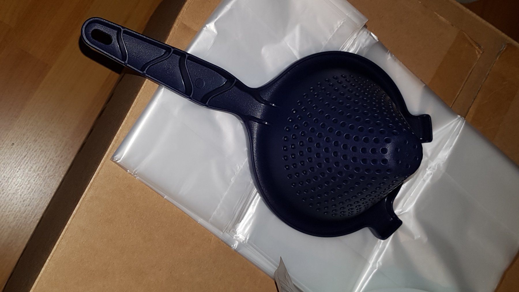 Tupperware Contenitori & Simili: Chinoise Sieb – Nuovo e nell'imballaggio originale da Hasle b. Burgdorf venduto da buddle32 1