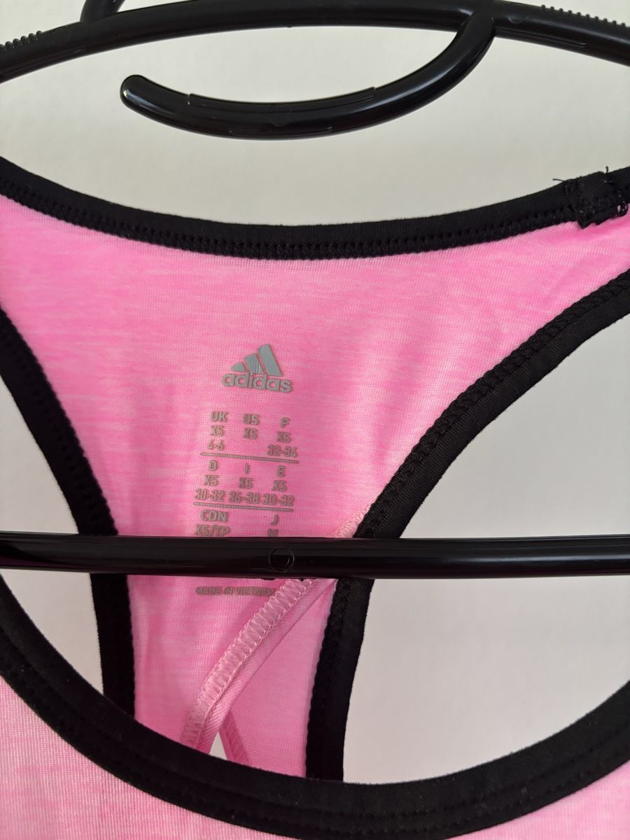 Adidas T-Shirts: Adidas Sport Shirt – Neu (gemäss Beschreibung) aus Kaltbrunn von celiabernet 1