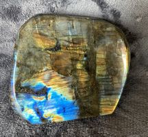 Labradorite polie environ 1 kg