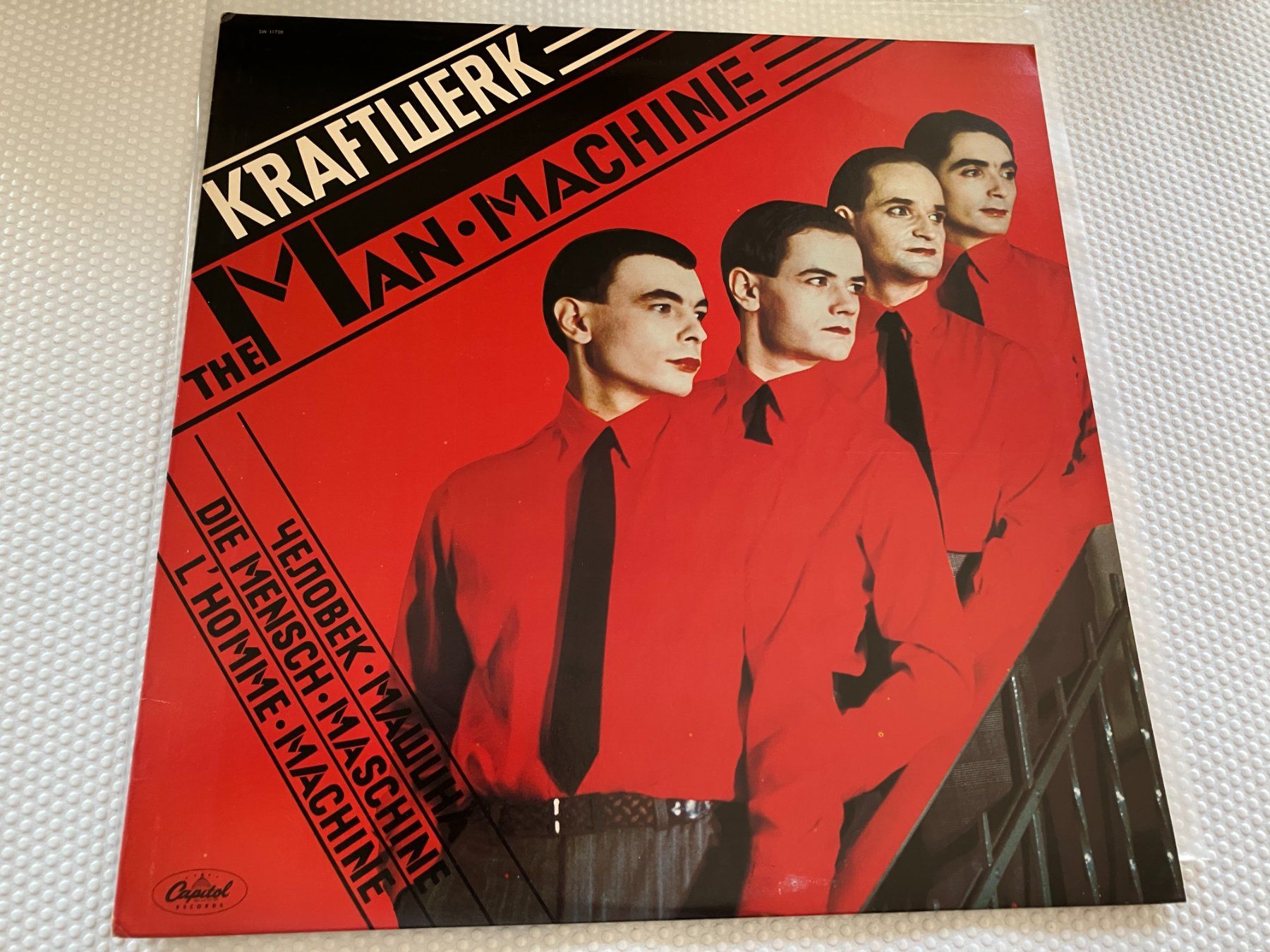 Dischi in vinile: Kraftwerk – Usato da Aarwangen venduto da Jukebox3