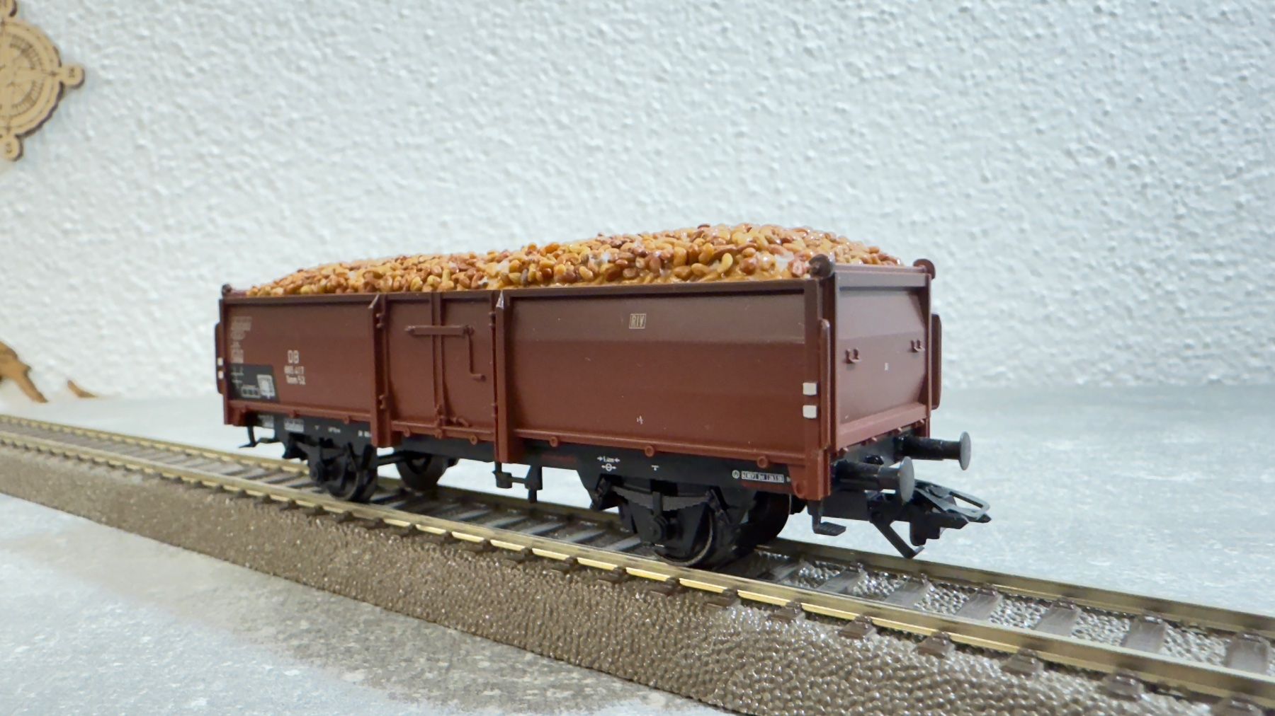 Roco Modelleisenbahnen: Roco Güterwagen mit Ladung H0 / AC – Gebraucht aus Schlieren von rat_lq6b 2