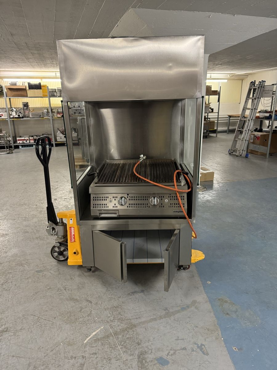 Griglie: Gass grill mit Gestel – Usato da Rupperswil venduto da Gero83 2