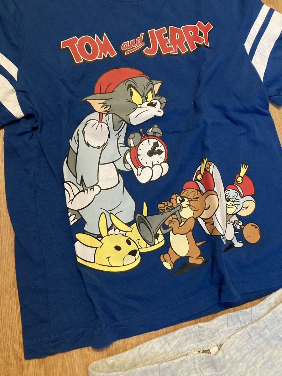 Pigiama & Simili: Tom und Jerry Shorty Pyjama Gr. 110/116 – Usato da Emmenbrücke venduto da JJ_89 1
