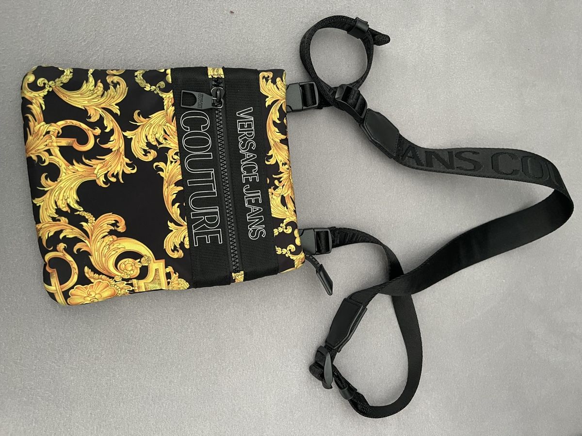 Borse: Versace Jeans Couture Umhängetasche – Nuovo (secondo la descrizione) da Buchs SG venduto da arb_9dc8