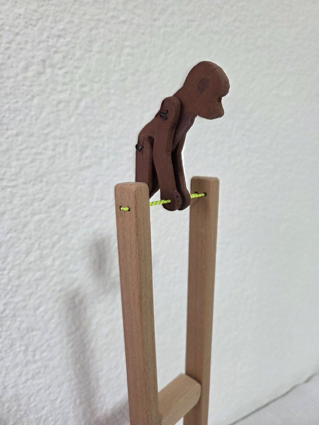 Giocattoli: Holzspielzeug "Turnaffe" Handgemacht – Nuovo (secondo la descrizione) da Beinwil am See venduto da ele_jxj9 4
