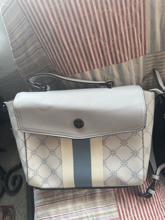 Damen Handtasche hellgrau mit Muster guter Zustand