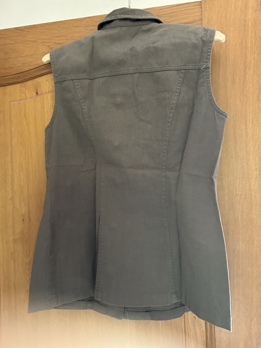 Top: Blouse sans manches – Usato da Montsevelier venduto da Batson 1