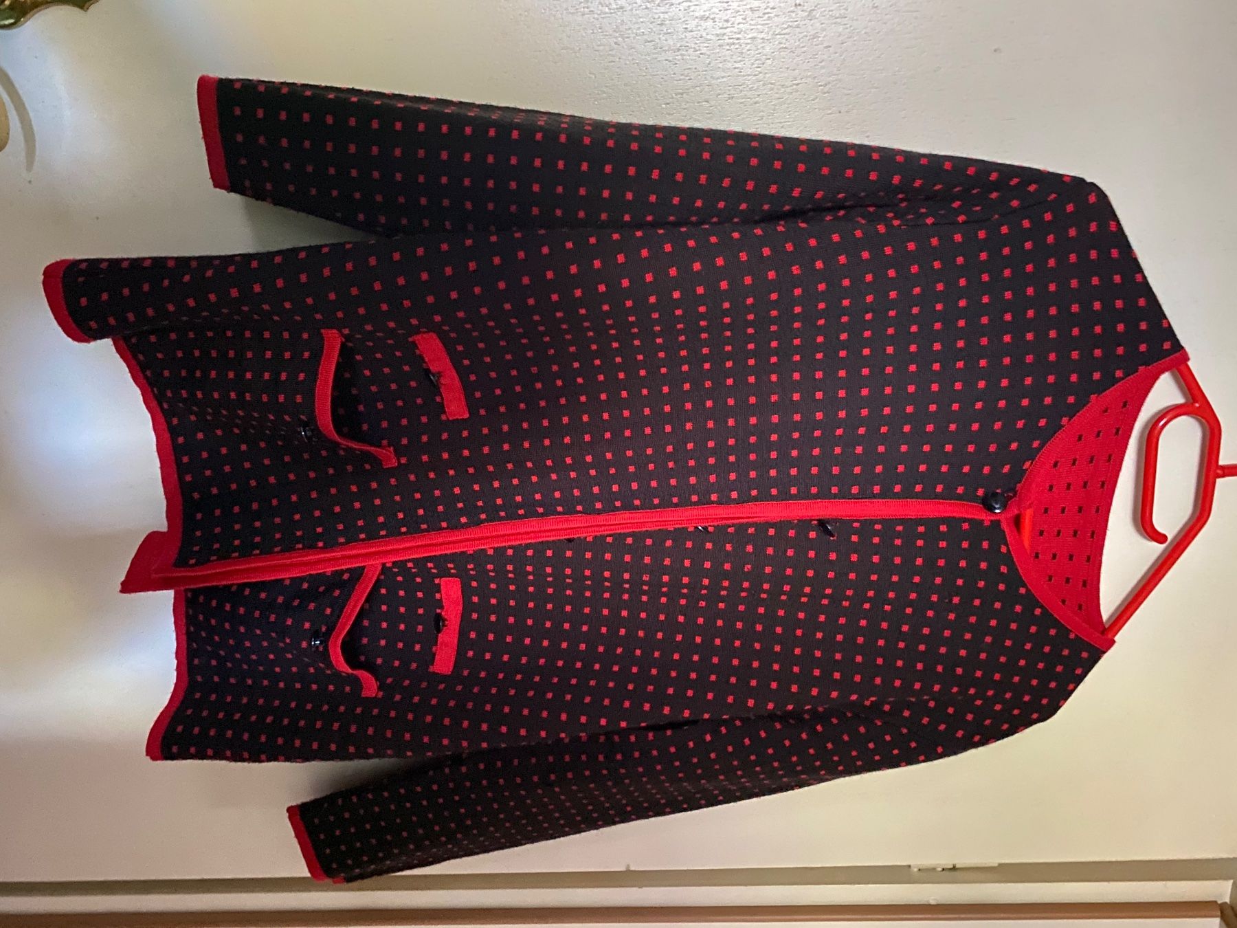 Giacche: Strickjacke – Usato da Gretzenbach venduto da Cantate