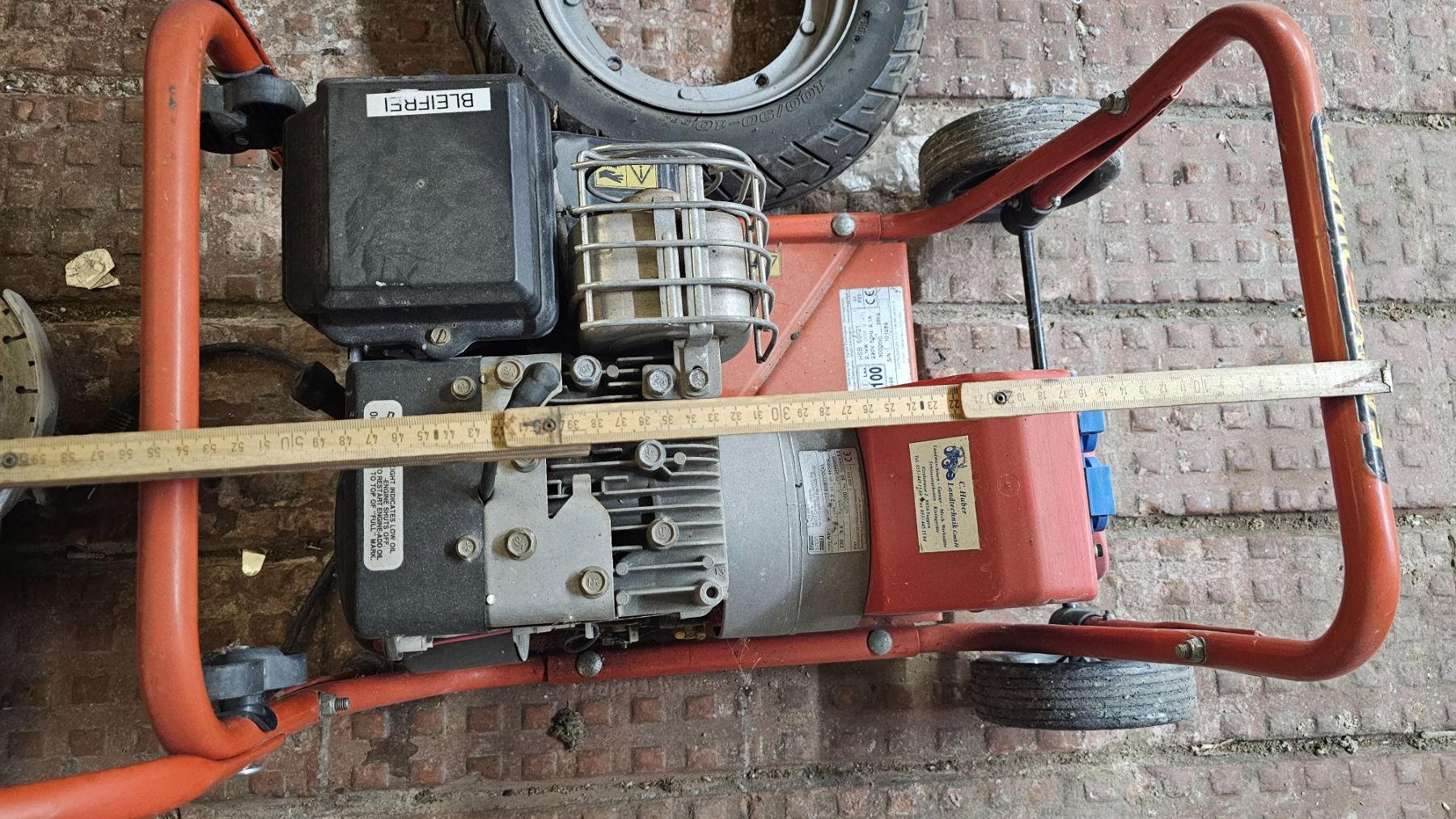 Stromgeneratoren: Notstrom Generator 2,1KW ab 1.- – Gebraucht aus Dorf von Miner-supply 4