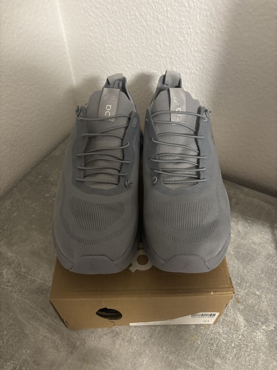 On Scarpe da uomo: On x LOEWE Cloudtilt Grau EU 43 – Nuovo e nell'imballaggio originale da Luzern venduto da luzernbiregg 1