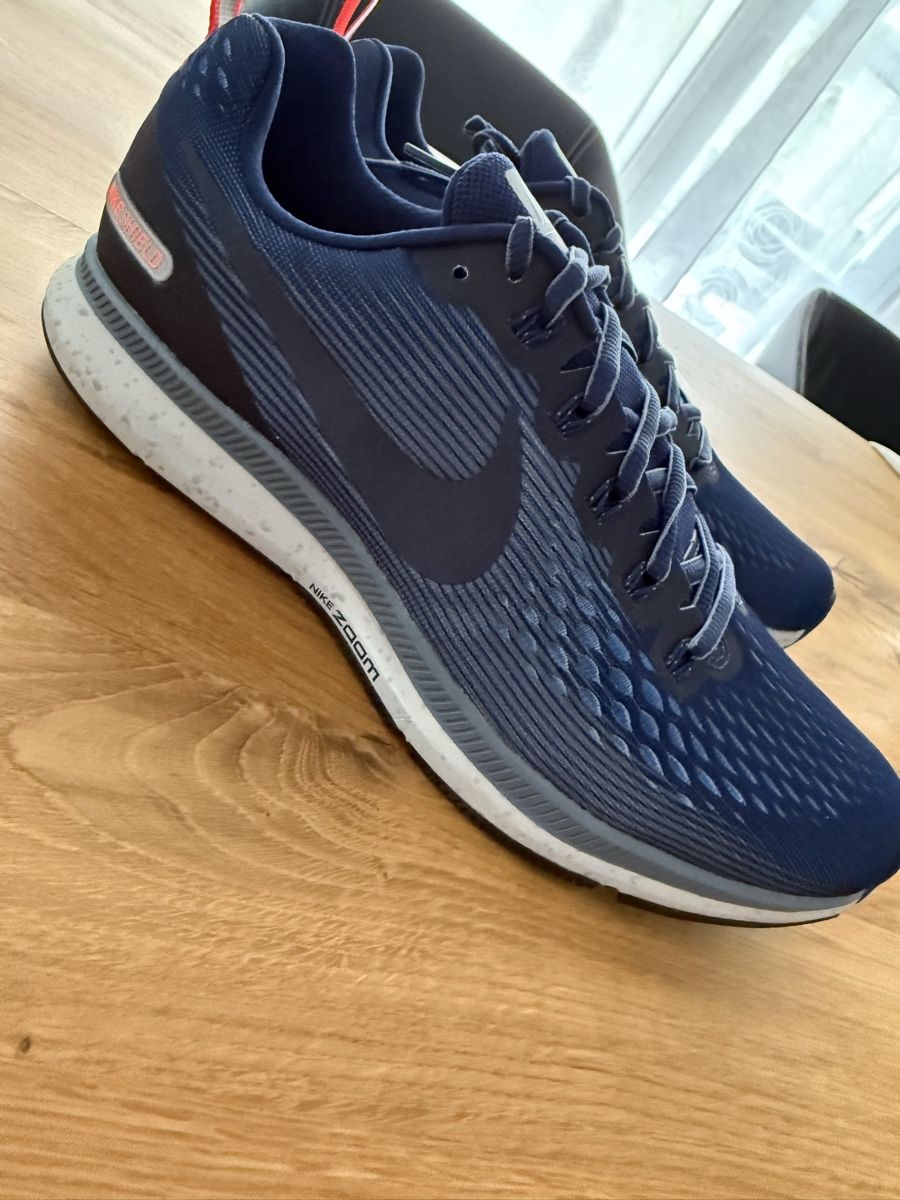 Nike Scarpe da uomo: Nike Shield Laufschuhe Grösse 43 Dunkelblau – Nuovo (secondo la descrizione) da Sarnen venduto da Molica26 5