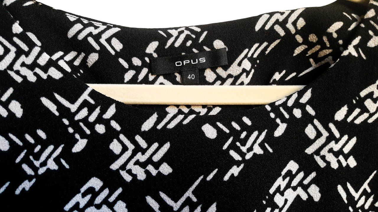 Opus Blusen: OPUS blouse noir blanc T. 40 – Gebraucht aus Tavannes von Brocashop 1