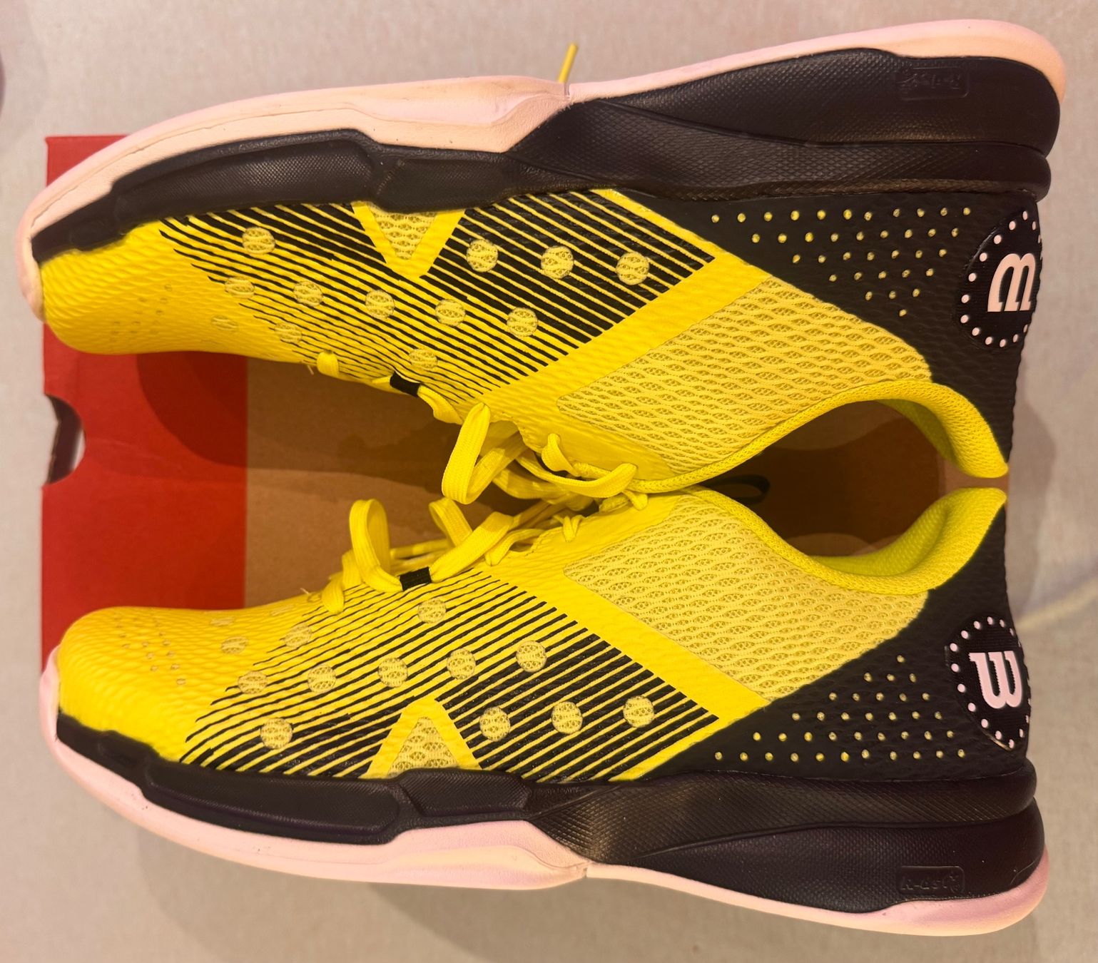 Scarpe da uomo: **** WILSON HURACN TEAM EU 41 1/3 **** – Nuovo e nell'imballaggio originale da Giumaglio venduto da soloemi 4