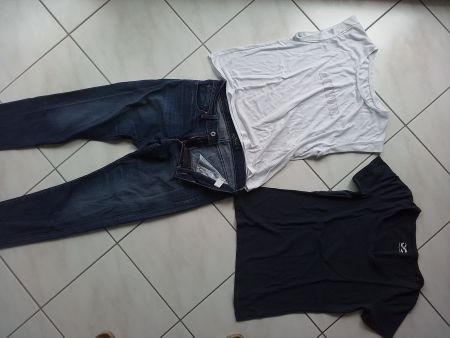Kleiderpaket  Jeans 2 T-Shirt