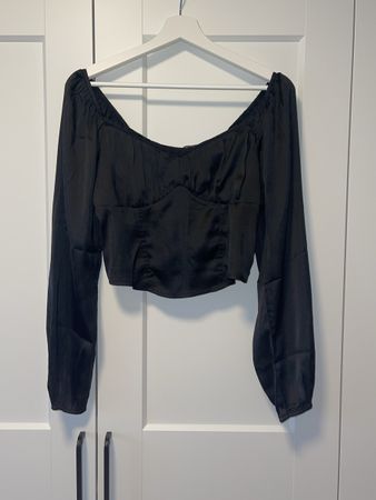 Hollister Bluse Bauchfrei, schwarz, Grösse M, neuwertig!