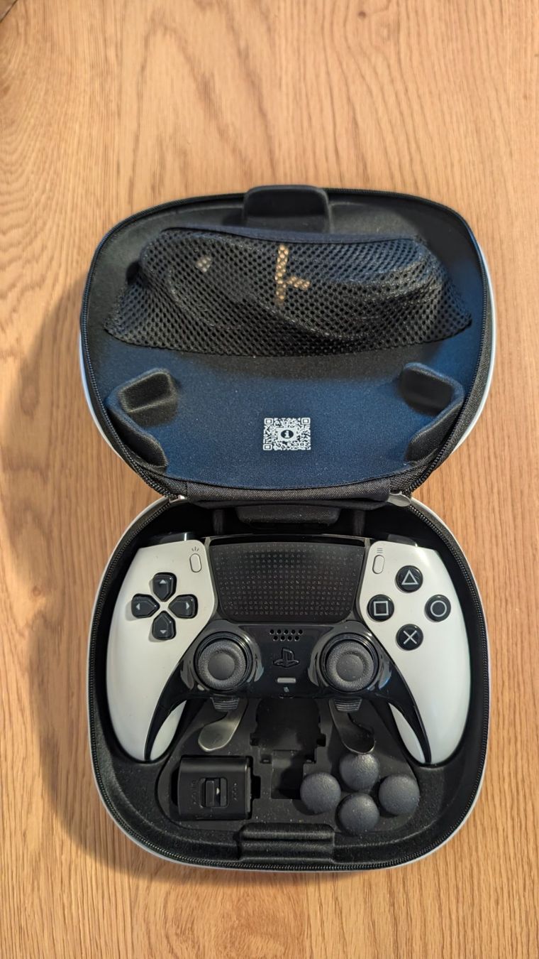 Sony Controller: PS5 DualSense Edge Controller inkl. Zubehör – Usato da Wettingen venduto da miguel.mca 1