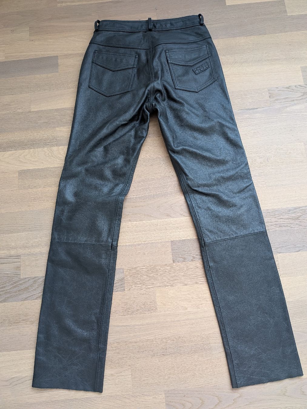 IXS Pantaloni: Motorrad Lederhose IXS  – Nuovo (secondo la descrizione) da Reutigen venduto da Aprilia-0046 1