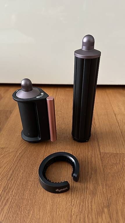 Asciugacapelli: Dyson Airwrap Aufsätze – Usato da Schaffhausen venduto da ste.letti 1
