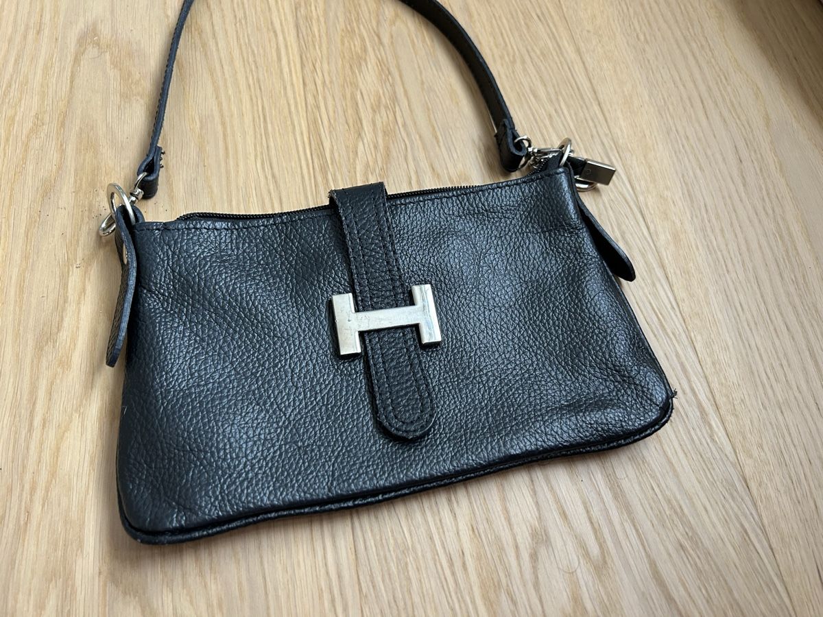 Borse da donna: Schwarze Crossbody Handtasche klein – Usato da Pfeffingen venduto da Schanti0