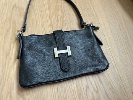 Schwarze Crossbody Handtasche klein