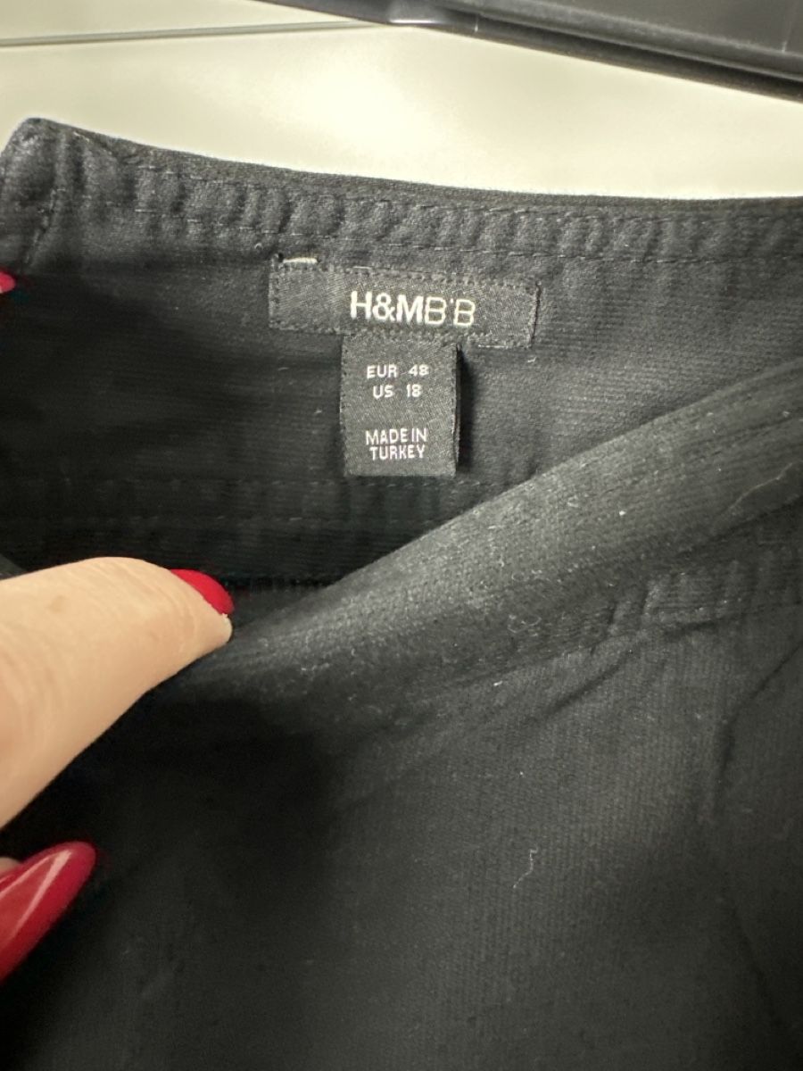 H&M Hosen: Shorts von H&M Größe 48 – Gebraucht aus Aarburg von Tonija 2