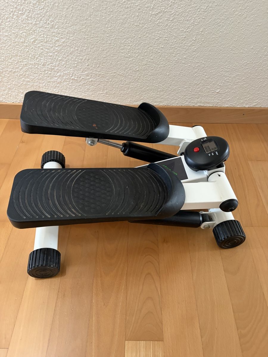 Tunturi Hometrainer: Tunturi Step-up CP Stepper, Inkl. Anleitung! – Nuovo (secondo la descrizione) da Erlenbach ZH venduto da Ritschly