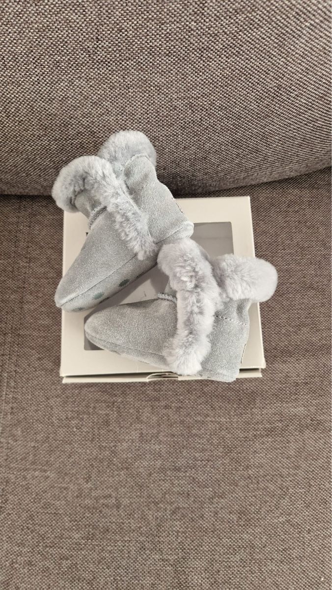 Ugg Scarpe per ragazzi: UGG Baby boots- Stiefel schuhe  – Nuovo e nell'imballaggio originale da Wetzikon ZH venduto da sal_v2jt 3