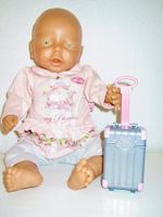 POUPEE FILLE AVEC SA VALISE