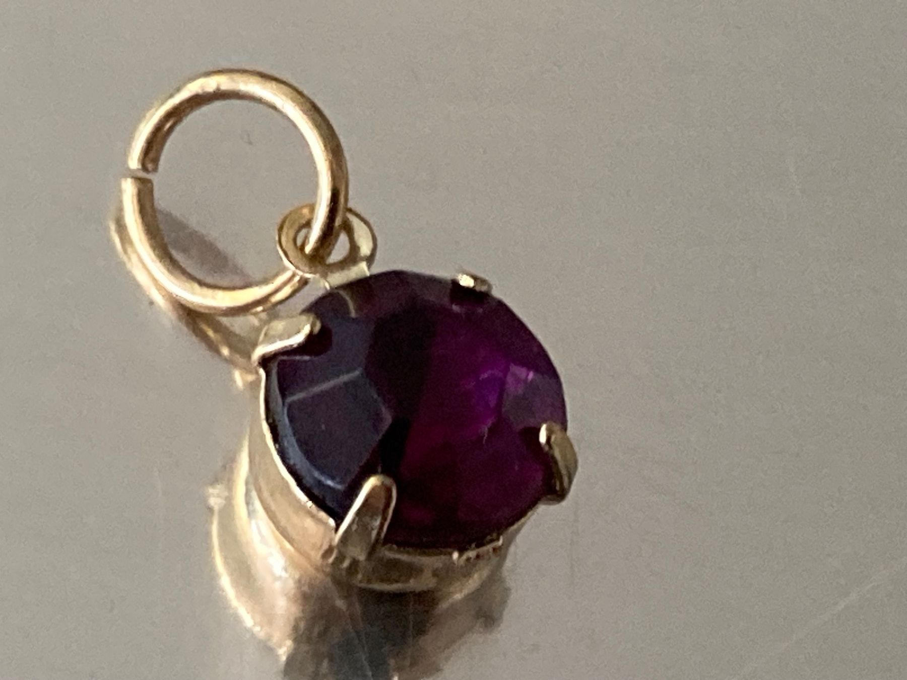 Ciondoli: Pendentif avec pierre grenat – Usato da Marly venduto da Antigona71 1