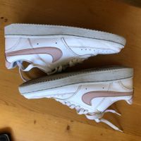 Nike Court Vision Low Damenschuhe, Grösse 38, Top Zustand