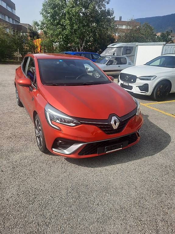 Autos: Renault Clio 4 RS Line 130cv – Neuf avec emballage d'origine à Boudry par c2r2 2