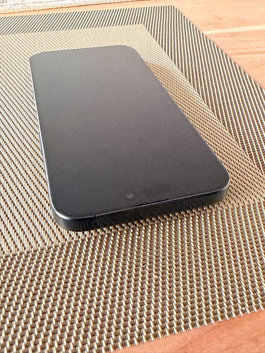 Apple Telefoni cellulari / Smartphones: iPhone 15 Pro Max Tint Black 256gb – Usato da Niederrohrdorf venduto da Dimi.K 3