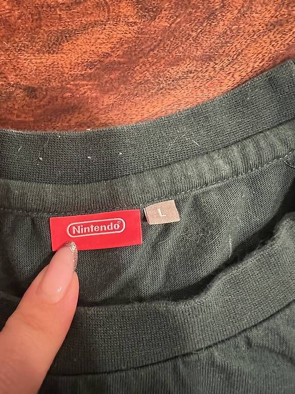 T-Shirts: Nintendo T-Shirt (Original) – Gebraucht aus Allschwil von Funlady91 1