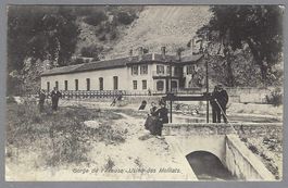 1911, AREUSE MOLLIATS, USINE DES MOLLIATS, VUE ANIMÉE, RARE